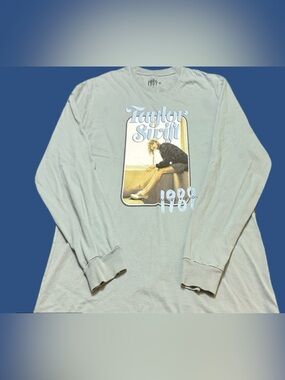 Taylor Swift  1989 Long Sleeve Tee - Sage Green Graphic 2XL